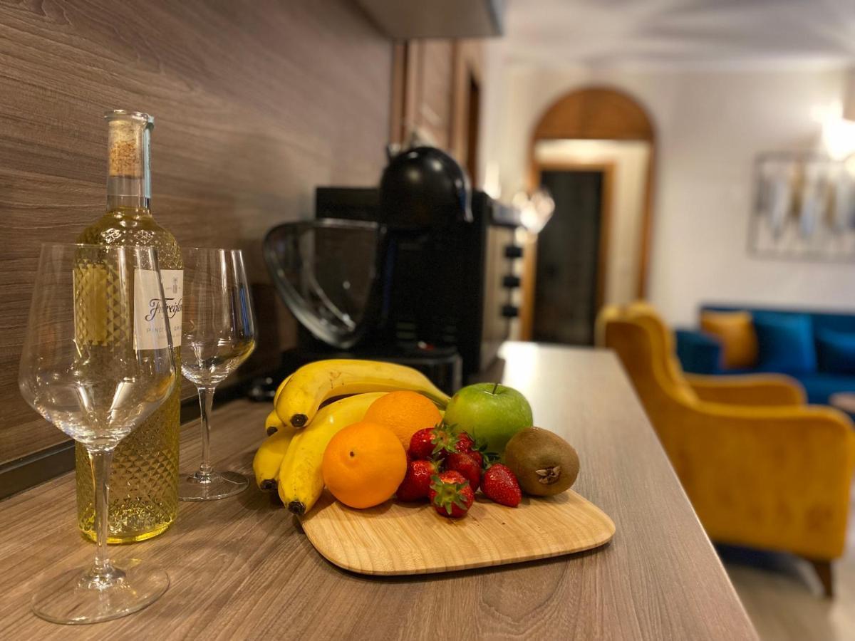 Apartment Caserma Kotor Bagian luar foto