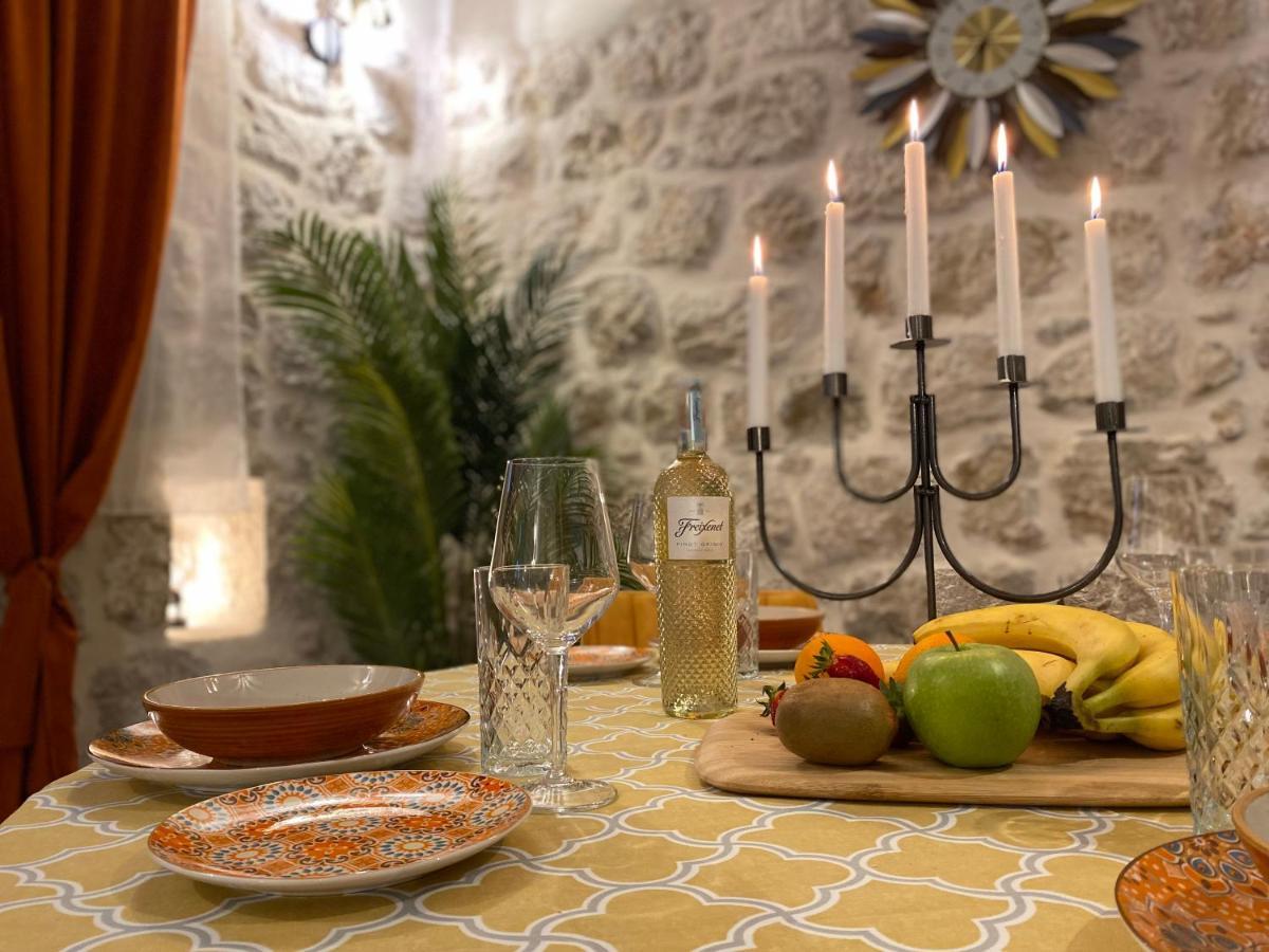 Apartment Caserma Kotor Bagian luar foto