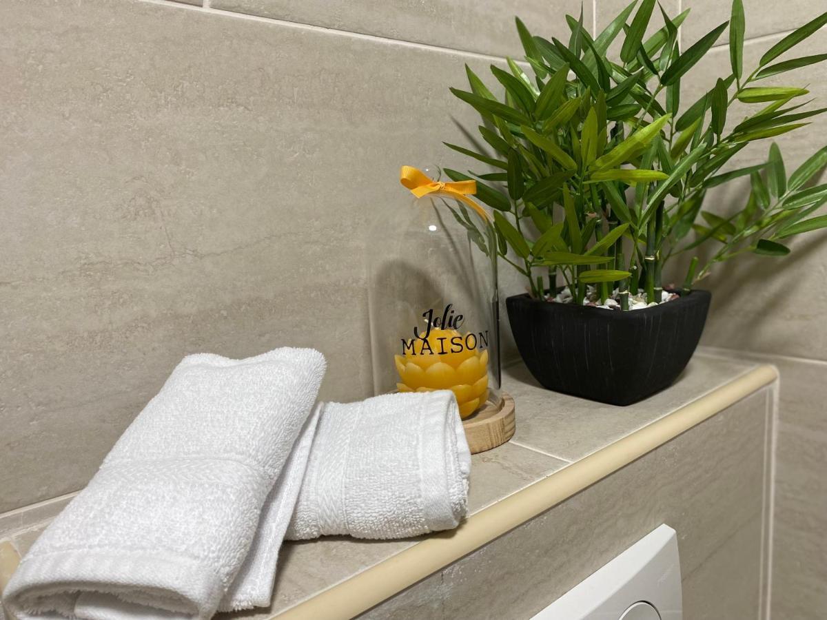 Apartment Caserma Kotor Bagian luar foto